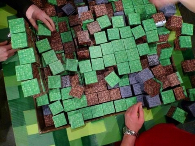 send you a 3D Minecraft paper cut out pack